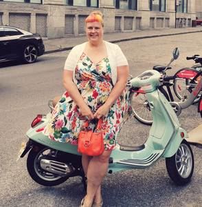 Meet your Posher, Evelyne